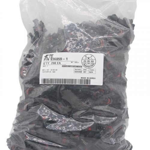 TE 936059-1Automotive Connector Housings