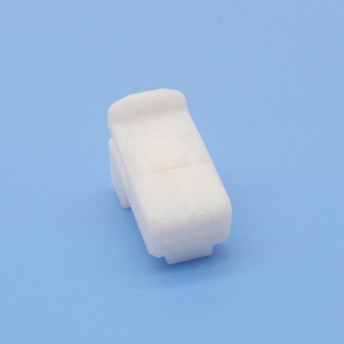 TE 1376352-1Automotive Housings 